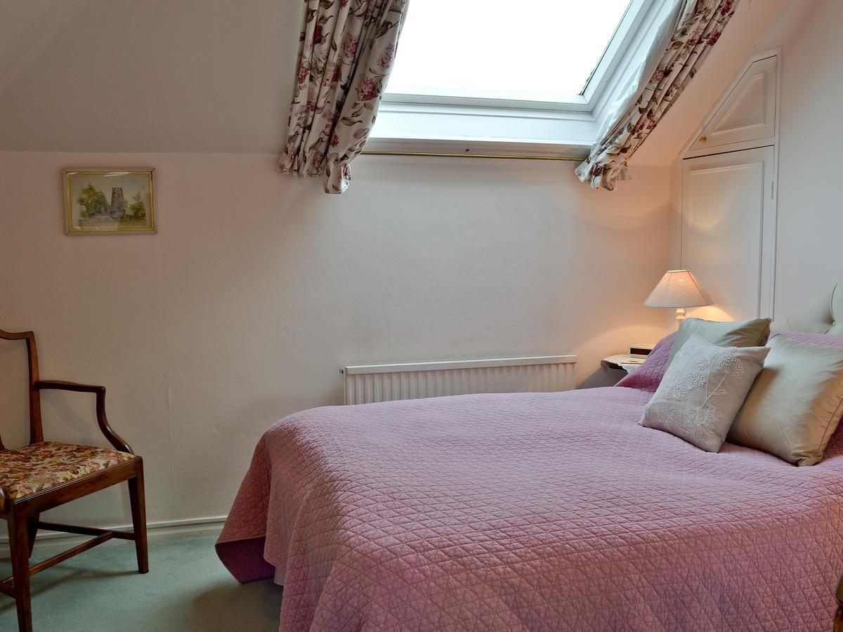 Swallow Barn Villa Chobham  Ngoại thất bức ảnh