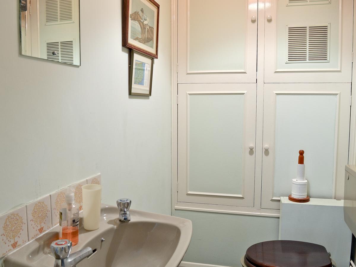 Swallow Barn Villa Chobham  Ngoại thất bức ảnh