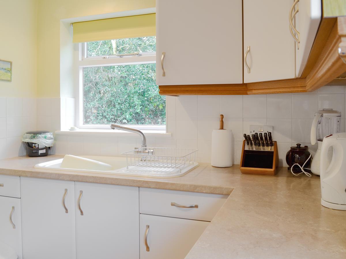 Swallow Barn Villa Chobham  Ngoại thất bức ảnh